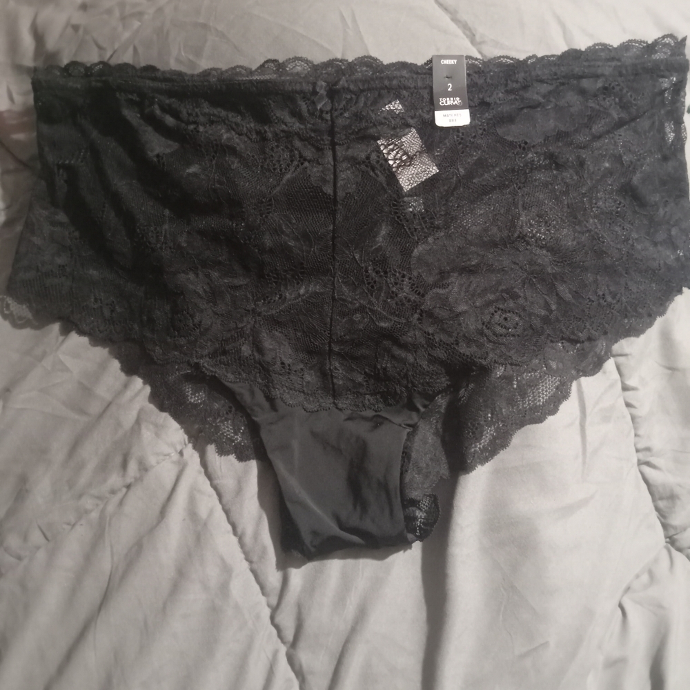 NWT Lot Of 2 Torrid Floral Lace Open Back Cheeky Panties Fushia/Black (18-20) - Picture 6 of 7